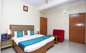 Oyo 10788 Hotel Harisons Continental Patna (bihar) 2* India